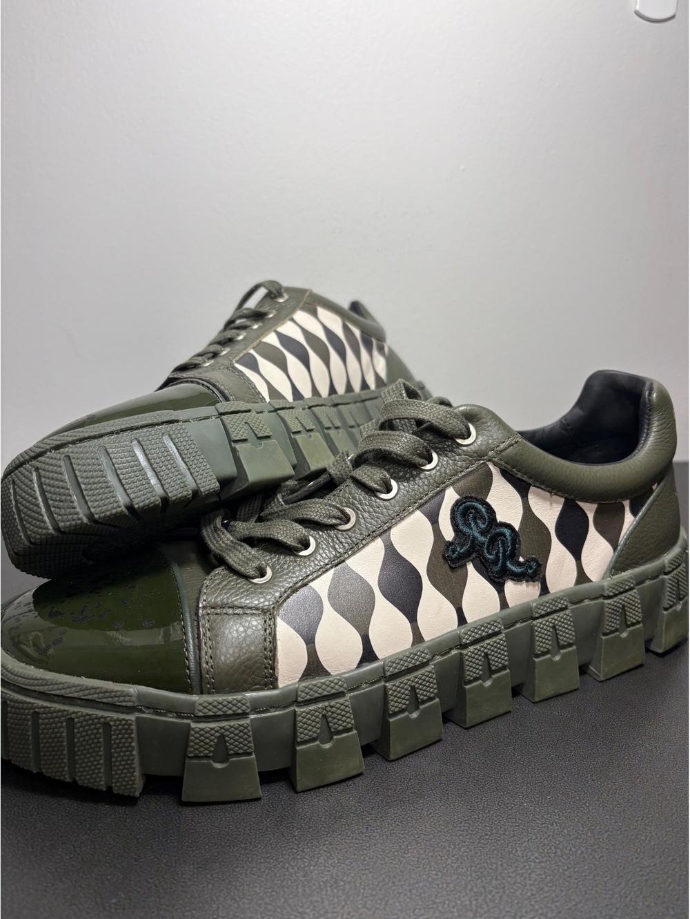Richardson "Olive Knight" Green Platform Leather Sneaker Sz 9 - Brand New No Box